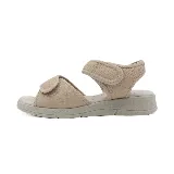 Sandalias Piccadilly color beige con plataforma baja y ajuste con velcro.