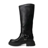 Bota alta de cuero negro con hebillas decorativas y suela gruesa.