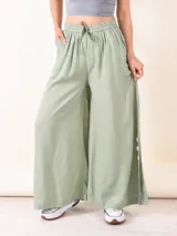 VERDE GRISACEO