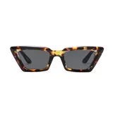 Lentes de sol negros con forma geométrica y lentes grises.