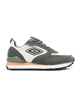 Championes urbanos Umbro modelo Venturi, con capellada de cuero y mesh, detalles en gris, blanco y verde, y logo de la marca en el lateral.