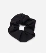 Scrunchie mediano de poliéster color negro.