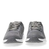 Championes grises con cordones y suela blanca.