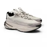 Championes Lacoste Audyssor color crema con detalles en gris y negro.