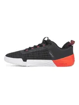 Zapatillas de entrenamiento Under Armour TriBase Reign 6, color celeste con detalles en gris y suela color caramelo.