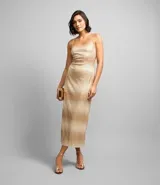 Vestido midi de fiesta con breteles finos, escote cuadrado, lentejuelas metalizadas con efecto degradé y abertura en la parte trasera.