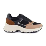 Championes Korium Molly de estilo casual, con plataforma chunky, cordones negros y combinación de texturas en color negro, marrón y beige con detalles dorados.