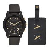 Reloj Armani Exchange modelo Outerbanks, con caja y correa de silicona negra, esfera negra con detalles dorados y cronógrafo de cuarzo. Incluye etiqueta para valija de cuero sintético negra con logo dorado.