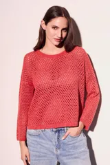 Sweater de calado en color beige con destellos de lurex, de corte ajustado y mangas largas.