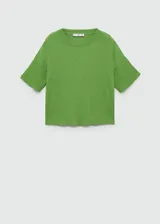 Jersey verde de punto fino con cuello redondo y mangas cortas.