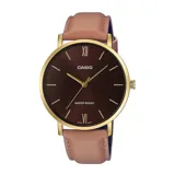 Reloj Casio con caja dorada, esfera marrón y correa de cuero marrón claro.