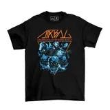 Remera negra de algodón con estampado del logo de la banda Airbag, imágenes de los integrantes y calaveras.