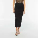 Falda midi de tubo negra, ajustada al cuerpo.