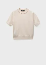 Jersey gris de punto fino con cuello redondo y mangas cortas.