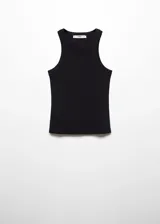 Musculosa blanca de algodón con cuello redondo y corte ajustado.