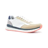 Championes urbanos American Sport modelo Davo, color blanco con detalles en beige, azul y gris.