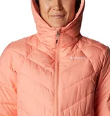 Campera puffer color salmón con capucha, cierre frontal y bolsillos laterales con cierre. Cuenta con tecnología termorreflectante Omni-Heat™ y puños con orificios para los pulgares.