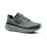 Championes deportivos Skechers Max Cushioning Premier 2.0 - Vantage, color gris con detalles en verde. Capellada de malla y material sintético, cordones, amortiguación ULTRA GO, plantilla Air-Cooled Goga Mat y suela Goodyear Performance.