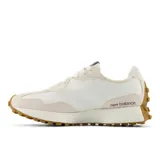 Championes New Balance 327 de mujer, color blanco con logo "N" en color lila y suela marrón.