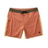 Short de baño naranja con cintura verde oliva y laterales amarillos.