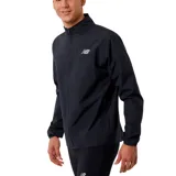 Campera negra de hombre New Balance Accelerate, con cierre frontal, cuello alto y logo reflectivo en el pecho.