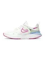 Zapatillas para correr de Nike, con tecnología React para amortiguación ligera y receptiva, capellada textil para transpirabilidad y suela exterior de caucho con patrón de tracción.