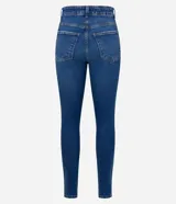 Pantalón skinny de jeans azul oscuro, con trabillas en la cintura, cierre de botón y cremallera, bolsillos delanteros y traseros con recortes diagonales.