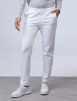 Pantalón de algodón azul marino, corte recto con cintura elastizada y bolsillos laterales.