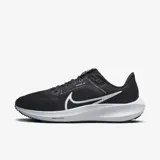 Championes de running Nike Air Zoom Pegasus 40, color negro con detalles en blanco.
