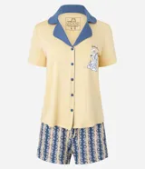 Conjunto de pijama short doll con estampado de Garfield, compuesto por una blusa de manga corta con cuello solapa contrastante y botones, y un short con cintura elástica.