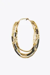 Collar de múltiples hilos dorados y negros con piezas tubulares combinadas y cierre con mosquetón.