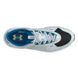 Championes Under Armour Summit Trek Suede, color gris claro con detalles en negro, blanco y azul.