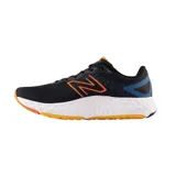 Championes de running New Balance Fresh Foam Evoz, color negro con detalles en azul y naranja.