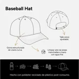 Gorra de béisbol azul con bordado frontal con la palabra "Martha" en letra cursiva.