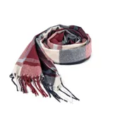 Bufanda larga rectangular con flecos, de tejido acrílico con estampado a cuadros en tonos hueso, rojo, azul y celeste.