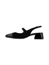 Zapato destalonado negro con taco cuadrado forrado en charol, capellada de cuero nobuck y cuero charol, forro y plantilla de cuero, suela de TR.