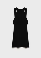 Vestido corto negro de tejido de punto fino, sin mangas y con cuello halter. Diseño entallado.