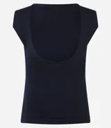 Blusa sin mangas color blanco, con cuello redondo y espalda abierta con escote en U.