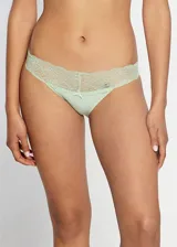 Pack de dos bombachas vedetina color verde agua, confeccionadas en microfibra con detalle de encaje floral en la cintura y fundillo de algodón.