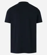 Remera negra de algodón con estampa del logo de Dungeons and Dragons en el frente.