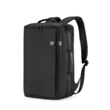 Mochila negra de poliéster y cuero, con asas reforzadas, compartimento para laptop de hasta 17 pulgadas, bolsillo trasero oculto y cinturón para valija.