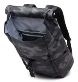 Mochila Columbia unisex con estampado de camuflaje en tonos grises, capacidad de 24 litros, funda acolchada para laptop de hasta 15 pulgadas, dos bolsillos para botellas de agua, bolsillo oculto, detalles reflectantes, correa ajustable para el pecho, correas acolchadas para los hombros y respaldo de malla transpirable.