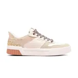 Championes deportivos Skechers modelo Slip-ins Jade - Radiant Roar, color blanco y beige, con detalles en dorado brillante en el talón y cordones con estampado animal. Presentan una suela gruesa con detalles acanalados en color rosado pálido en la parte trasera.