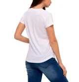 Remera blanca de algodón con cuello redondo y logo CAT estampado en color violeta.