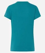 Blusa blanca de algodón con cuello en V, manga corta y bolsillo frontal.
