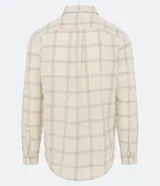 Camisa masculina regular de lino y algodón, color beige claro con estampado de cuadros grises. Tiene cuello inglés, mangas largas y abotonadura frontal.