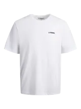 Camiseta blanca de manga corta y cuello redondo con logo 'JJ Rebel' estampado en el pecho.