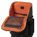 Mochila de viaje verde y negra de 55 litros con múltiples compartimentos, correas de compresión, panel trasero ergonómico, bolsillo para laptop y bolsillo oculto para pasaporte. Marca Roark. Modelo 5 Day Mule.