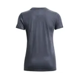 Remera deportiva Under Armour color fucsia con logo blanco estampado en el frente.