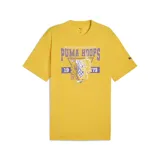 Remera amarilla de algodón con cuello redondo y estampado al frente con el logo de Puma Hoops y un tigre con una pelota de básquet.